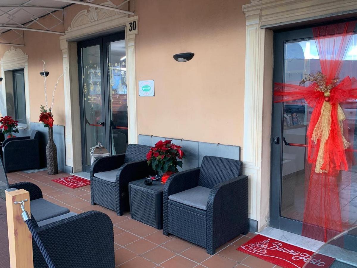 Hotel Aurora Varazze Eksteriør bilde